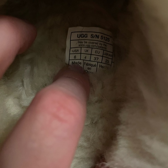 Ugg Coquette sz 6 (37) - Picture 5 of 5